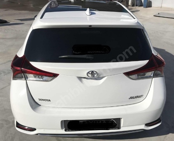 TOYOTA AURIS- 16/18; ARAÇ BİLGİLERİ VE RESİMLERİ