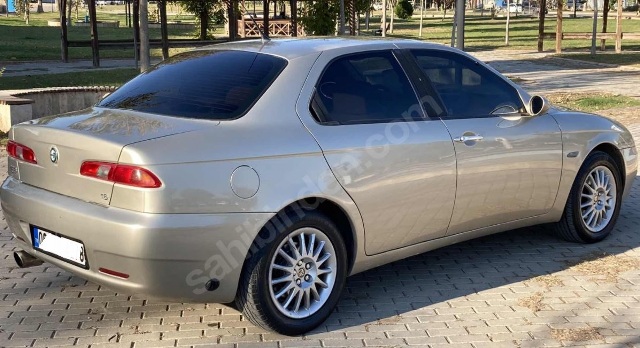 ALFA ROMEO 156- 04/06; ARAÇ BİLGİLERİ VE RESİMLERİ