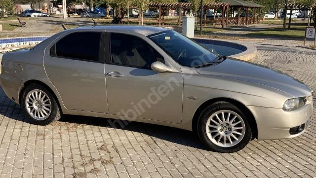 ALFA ROMEO 156- 04/06; ARAÇ BİLGİLERİ VE RESİMLERİ