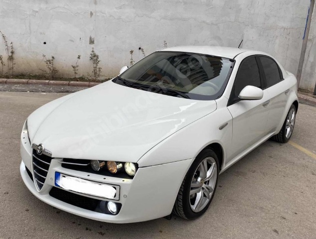 ALFA ROMEO 159- 06/11; ARAÇ BİLGİLERİ VE RESİMLERİ