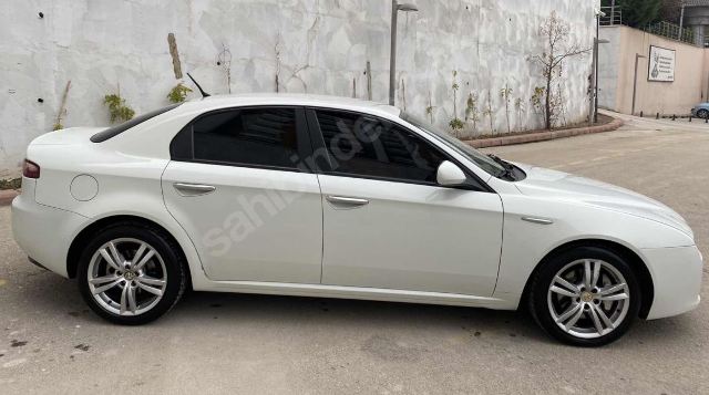 ALFA ROMEO 159- 06/11; ARAÇ BİLGİLERİ VE RESİMLERİ