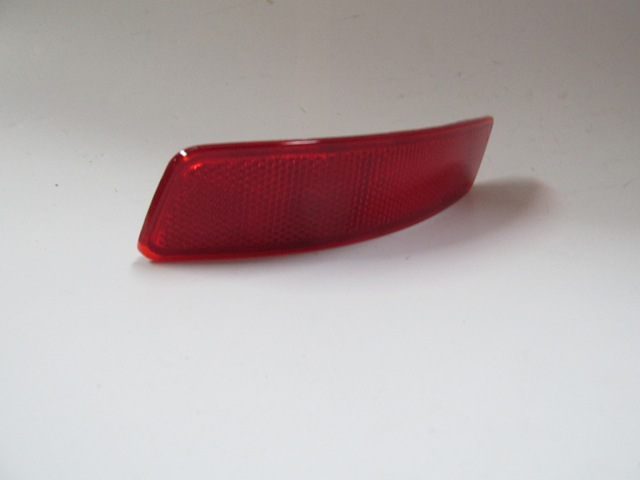 TOYOTA COROLLA- NDE180- 13/18; ARKA TAMPON REFLEKTÖRÜ SOL KIRMIZI