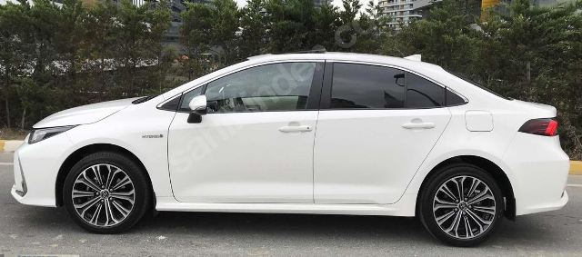 TOYOTA COROLLA- E210- 19/24; ARAÇ BİLGİLERİ VE RESİMLERİ