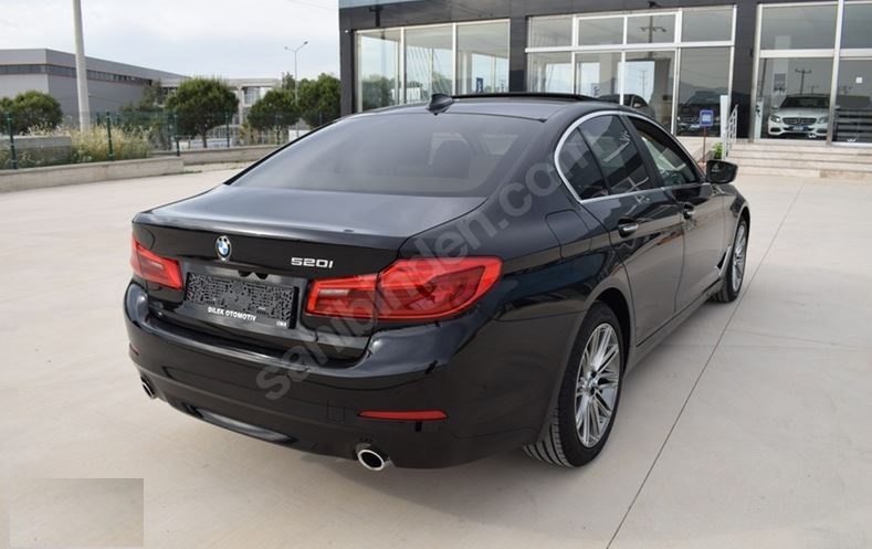 BMW 5 SERI- G30- 17/20; ARAÇ BİLGİLERİ VE RESİMLERİ