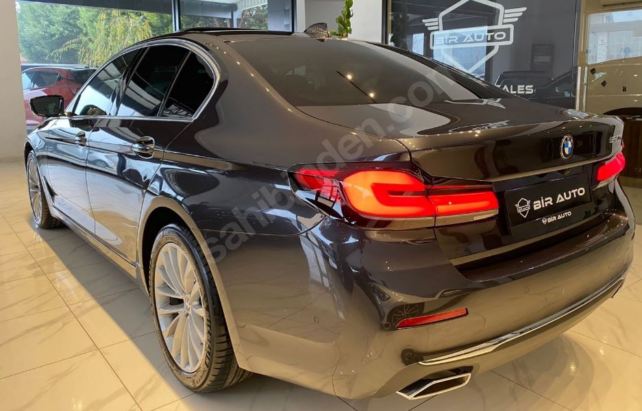 BMW 5 SERI- G30- 20/22; ARAÇ BİLGİLERİ VE RESİMLERİ