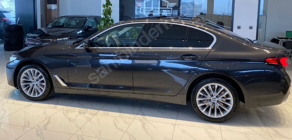 BMW 5 SERI- G30- 20/22; ARAÇ BİLGİLERİ VE RESİMLERİ