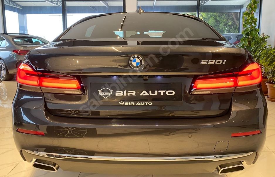 BMW 5 SERI- G30- 20/22; ARAÇ BİLGİLERİ VE RESİMLERİ