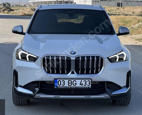 BMW X1- U11- 21/22; ARAÇ BİLGİLERİ VE RESİMLERİ