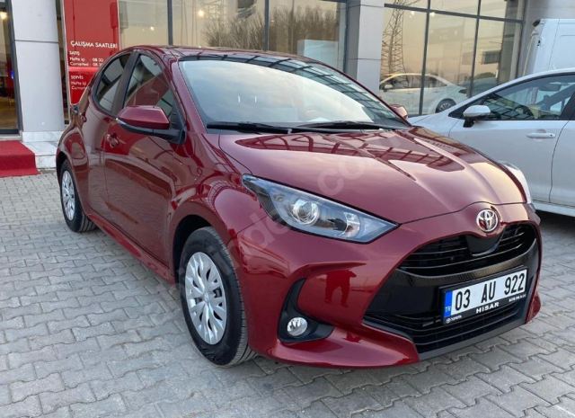 TOYOTA YARIS- 20/24; ARAÇ BİLGİLERİ VE RESİMLERİ