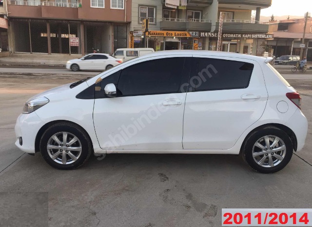 TOYOTA YARIS- 11/16; ARAÇ BİLGİLERİ VE RESİMLERİ