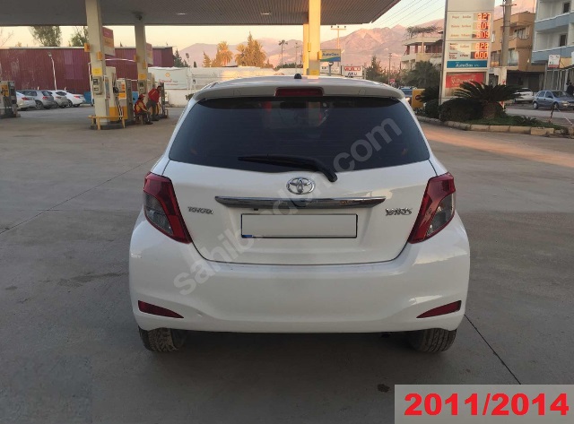 TOYOTA YARIS- 11/16; ARAÇ BİLGİLERİ VE RESİMLERİ