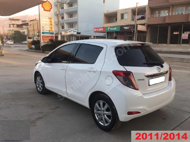 TOYOTA YARIS- 11/16; ARAÇ BİLGİLERİ VE RESİMLERİ