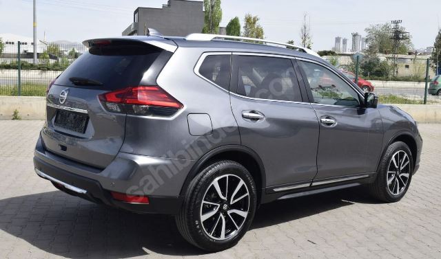 NISSAN X TRAIL- 17/21; ARAÇ BİLGİLERİ VE RESİMLERİ