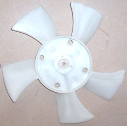 NISSAN PICK UP- 720- 83/85; FAN KANADI 5KANAT