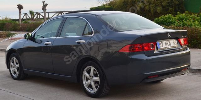 HONDA ACCORD- 03/08; ARAÇ BİLGİLERİ VE RESİMLERİ