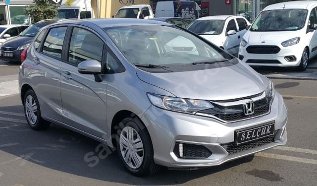 HONDA JAZZ- 18/19; ARAÇ BİLGİLERİ VE RESİMLERİ