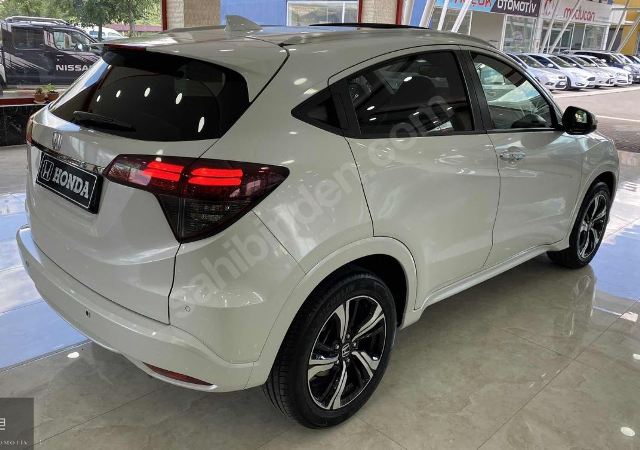 HONDA HRV- 16/20; ARAÇ BİLGİLERİ VE RESİMLERİ