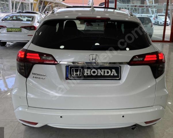 HONDA HRV- 16/20; ARAÇ BİLGİLERİ VE RESİMLERİ