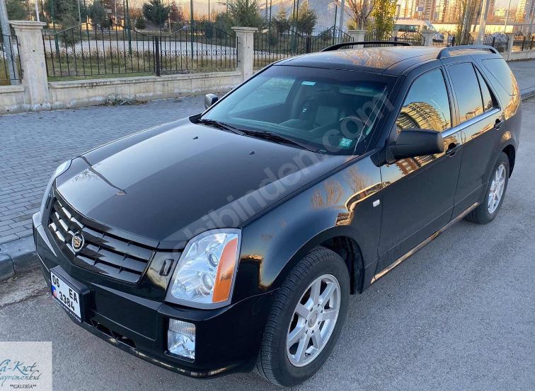 CADILLAC SRX- 04/09; ARAÇ BİLGİLERİ VE RESİMLERİ