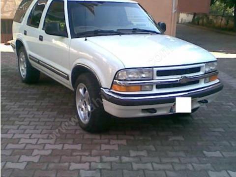 CHEVROLET BLAZER- 98/01; ARAÇ BİLGİLERİ VE RESİMLERİ