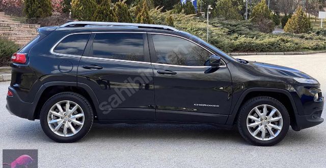 JEEP CHEROKEE- 14/15; ARAÇ BİLGİLERİ VE RESİMLERİ