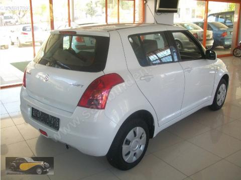 SUZUKI SWIFT- 05/11; ARAÇ BİLGİLERİ VE RESİMLERİ