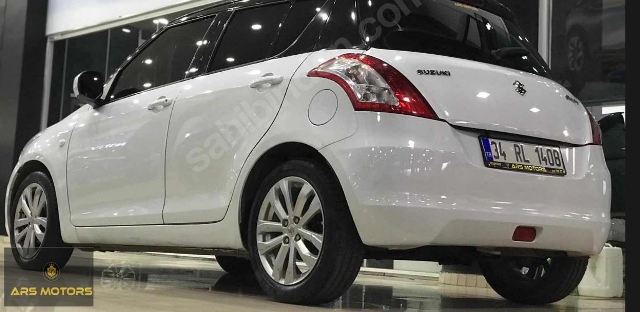 SUZUKI SWIFT- 11/16; ARAÇ BİLGİLERİ VE RESİMLERİ