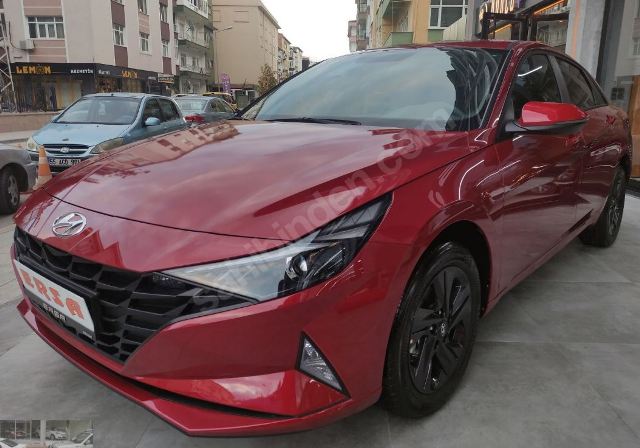 HYUNDAI ELANTRA- 21/23; ARAÇ BİLGİLERİ VE RESİMLERİ