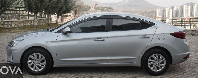 HYUNDAI ELANTRA- 19/20; ARAÇ BİLGİLERİ VE RESİMLERİ