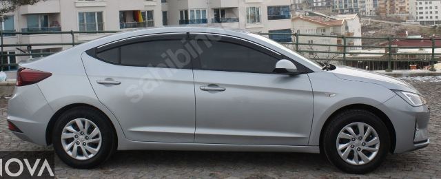 HYUNDAI ELANTRA- 19/20; ARAÇ BİLGİLERİ VE RESİMLERİ