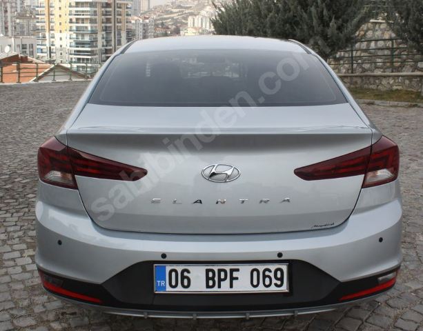 HYUNDAI ELANTRA- 19/20; ARAÇ BİLGİLERİ VE RESİMLERİ