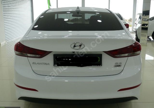 HYUNDAI ELANTRA- 16/18; ARAÇ BİLGİLERİ VE RESİMLERİ