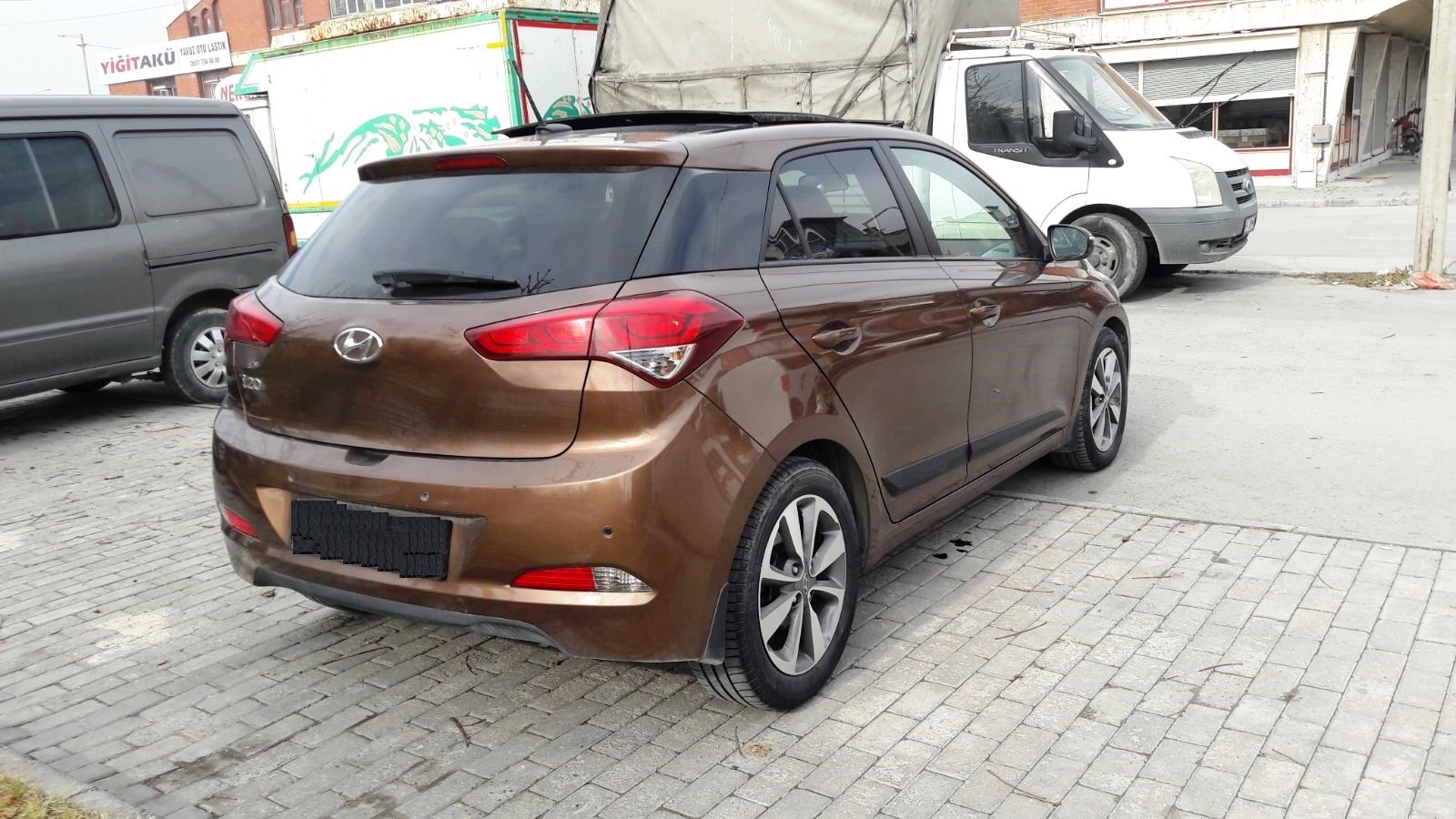 HYUNDAI I20- 15/18; ARAÇ BİLGİLERİ VE RESİMLERİ