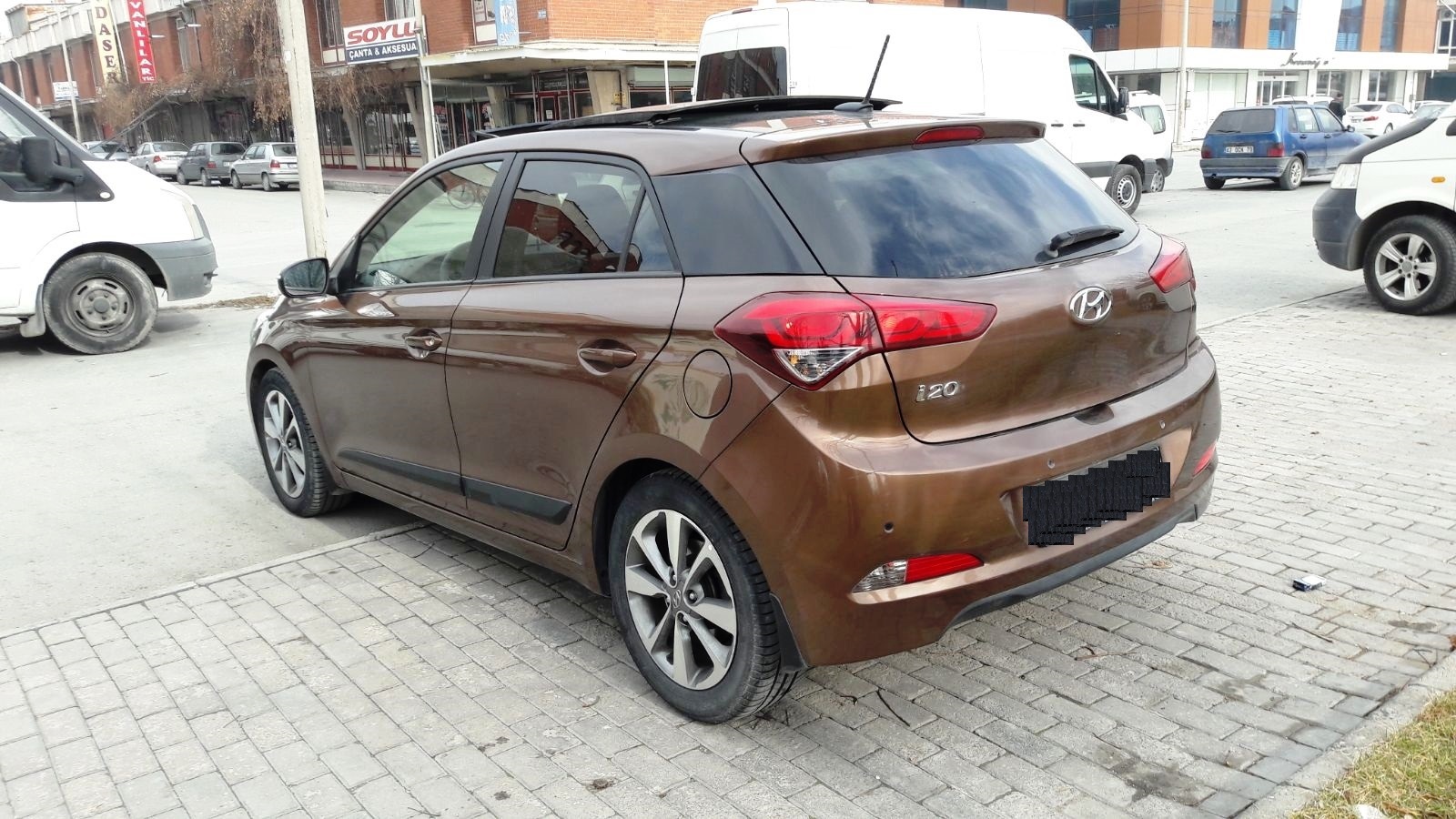 HYUNDAI I20- 15/18; ARAÇ BİLGİLERİ VE RESİMLERİ