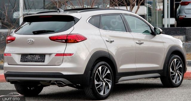 HYUNDAI TUCSON- 19/20; ARAÇ BİLGİLERİ VE RESİMLERİ