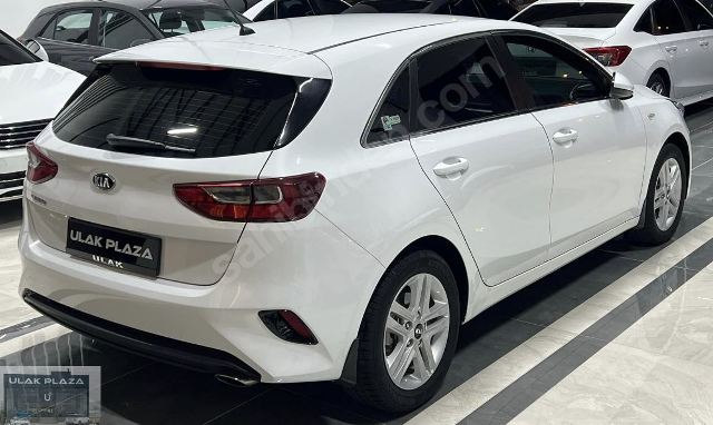 KIA CEED- 19/20; ARAÇ BİLGİLERİ VE RESİMLERİ