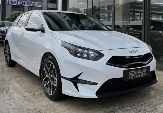 KIA CEED- 21/23; ARAÇ BİLGİLERİ VE RESİMLERİ (MAKYAJLI KASA)