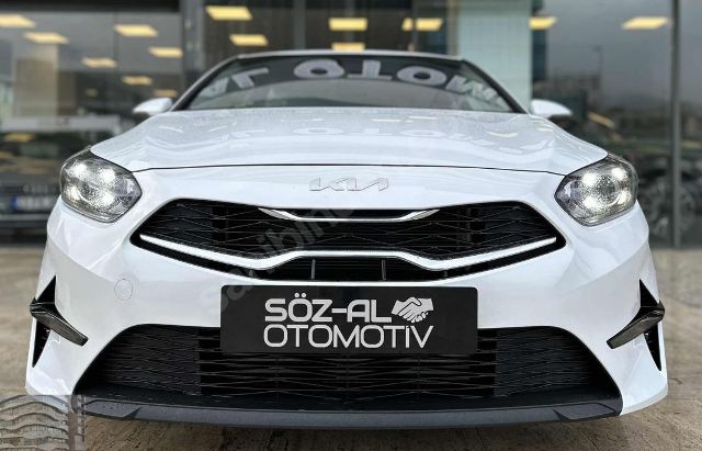 KIA CEED- 21/23; ARAÇ BİLGİLERİ VE RESİMLERİ (MAKYAJLI KASA)