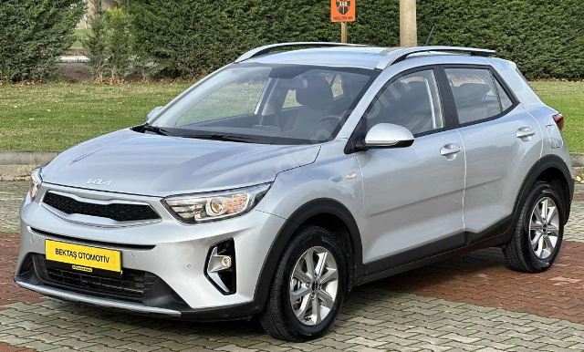 KIA STONIC- 18/24; ARAÇ BİLGİLERİ VE RESİMLERİ