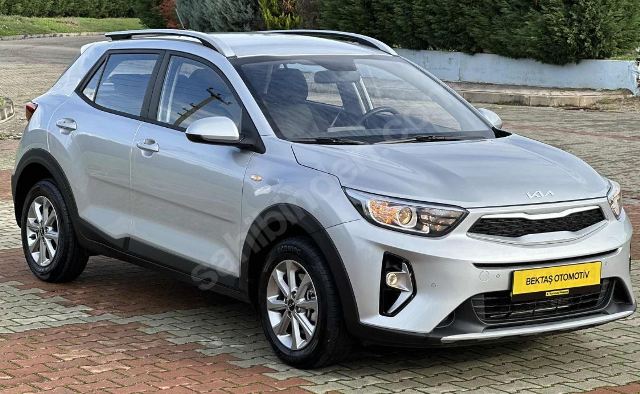 KIA STONIC- 18/24; ARAÇ BİLGİLERİ VE RESİMLERİ