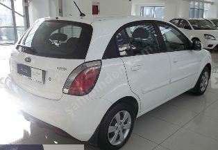 KIA RIO- III- 06/11; ARAÇ BİLGİLERİ VE RESİMLERİ