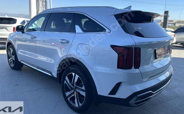 KIA SORENTO- 22/24; ARAÇ BİLGİLERİ VE RESİMLERİ