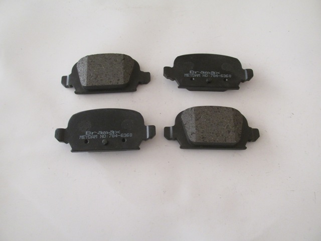 OPEL CORSA- C- 00/03; ARKA FREN BALATASI 1,4CC (DİSK)(95,5X43,9X13,8)(BRAMAX)