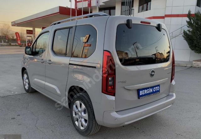 OPEL COMBO- 19/24; ARAÇ BİLGİLERİ VE RESİMLERİ