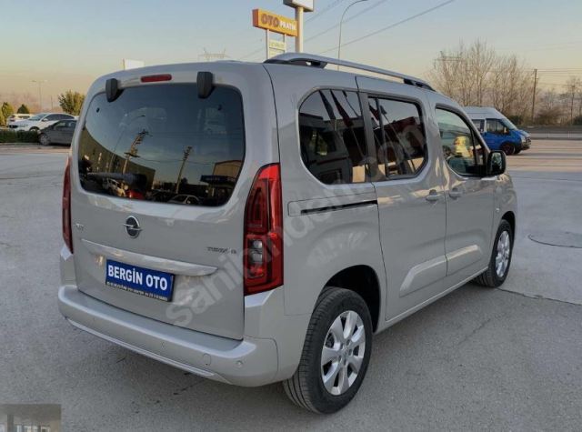 OPEL COMBO- 19/24; ARAÇ BİLGİLERİ VE RESİMLERİ