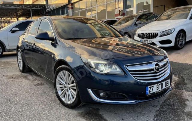 OPEL INSIGNIA- 09/17; ARAÇ BİLGİLERİ VE RESİMLERİ