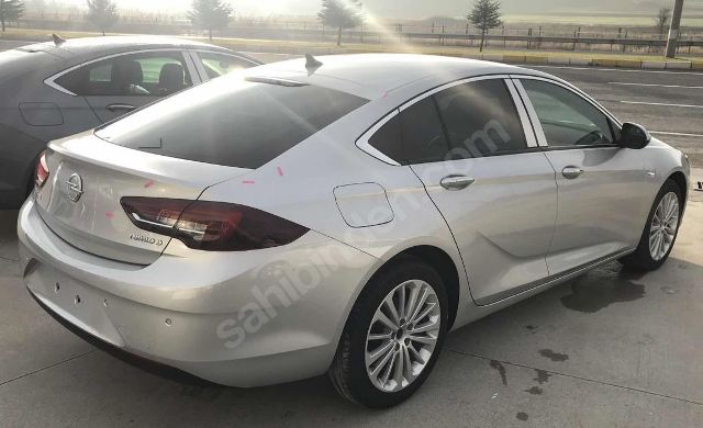 OPEL INSIGNIA- 17/19; ARAÇ BİLGİLERİ VE RESİMLERİ