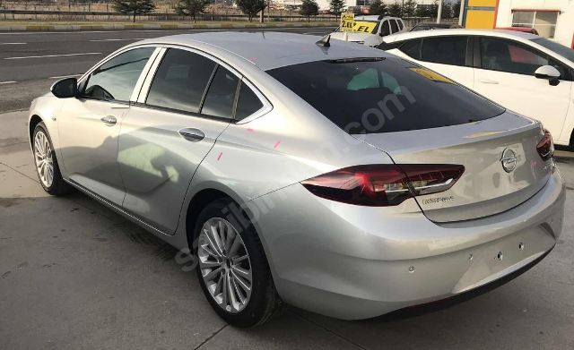 OPEL INSIGNIA- 17/19; ARAÇ BİLGİLERİ VE RESİMLERİ