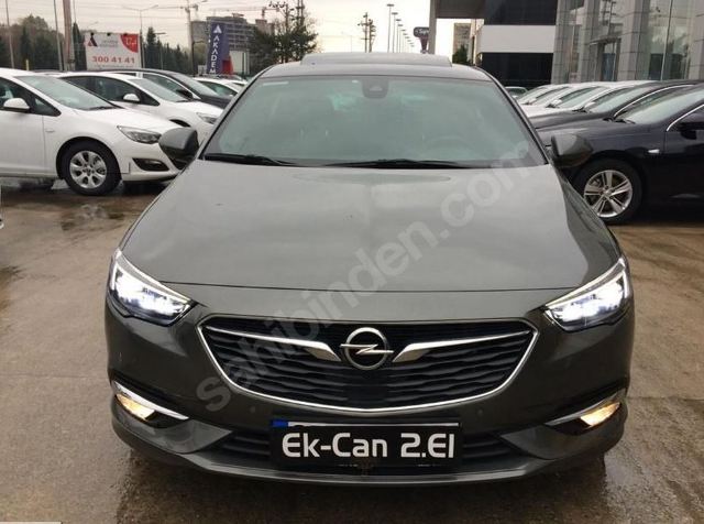 OPEL INSIGNIA- 17/19; ARAÇ BİLGİLERİ VE RESİMLERİ