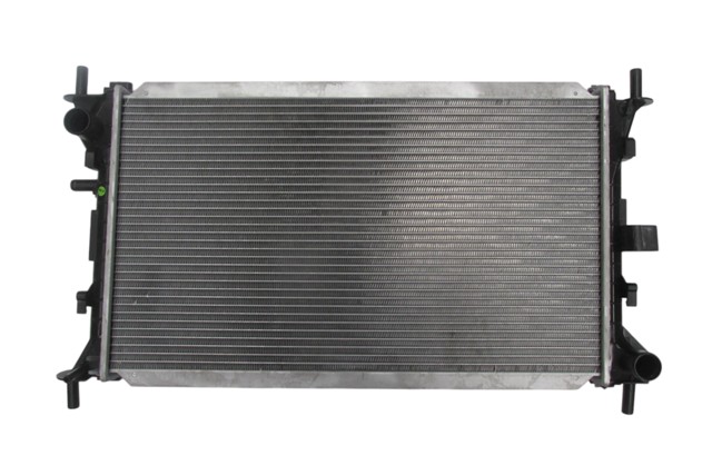 FORD FOCUS- SD/HB- 98/05; SU RADYATÖRÜ 1.4/1.6/1.8 EFİ (BRAZİNG) (600X348X26) (MANUEL) ALM (ORİS)